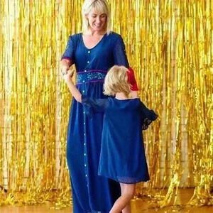 NWT Wildflowers Feliz Navidad Dress